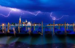 Obraz na płótnie sztorm most architektura wieża włoski