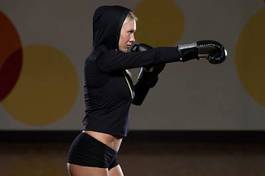 Fotoroleta kick-boxing siłownia kobieta