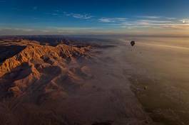 Obraz na płótnie niebo balon pejzaż góra egipt