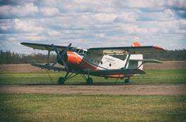 Plakat retro silnik wiejski samolot lotnictwo