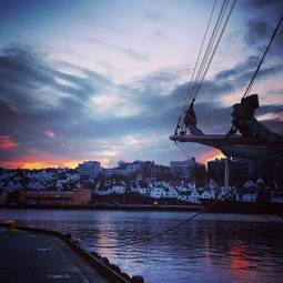 Plakat łódź architektura norwegia skandynawia molo