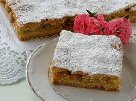Plakat crisp pie with gooseberry fruits and sugar