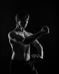 Plakat mężczyzna kick-boxing sztuka