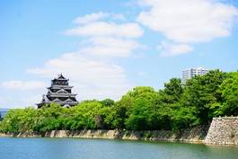 Plakat japonia błękitne niebo zamek stary lato