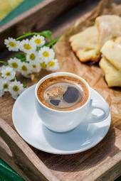 Fotoroleta kawiarnia kwiat kawa deser mokka