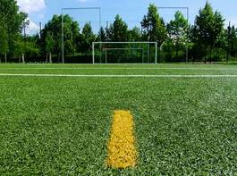 Plakat sport piłka nożna boisko trawa