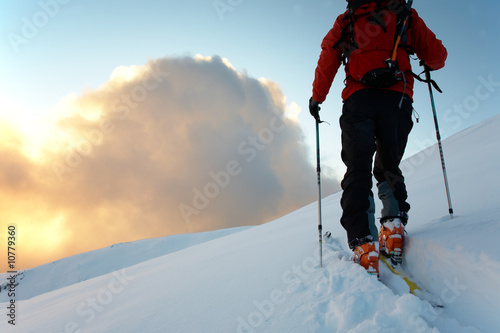 Plakat góra mężczyzna sport pejzaż śnieg
