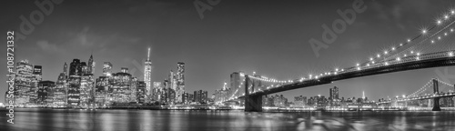 Fototapeta New York manhattan bridge night view