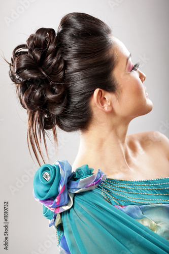 Plakat zakład fryzjerski kobieta makijaż