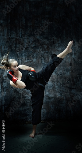Fotoroleta dziewczynka ciało boks zdrowy kick-boxing