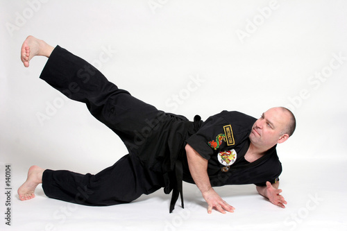 Fotoroleta mężczyzna fitness sport sztuki walki samoobrony