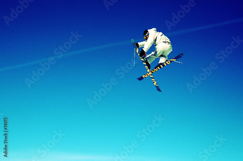 Naklejka narty góra błękitne niebo niebieski freestyle
