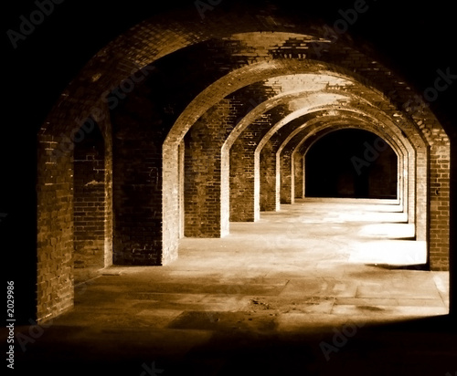 Fotoroleta tunel wojna bunkrowy