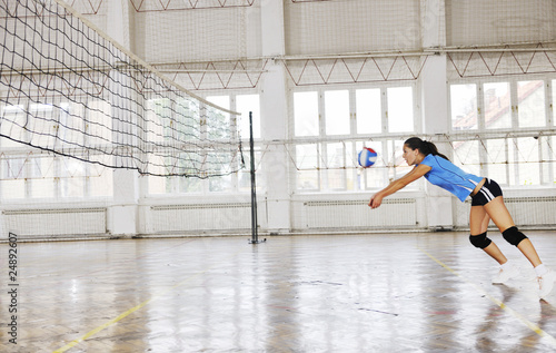 Plakat sport dziewczynka zdrowie ćwiczenie piłka