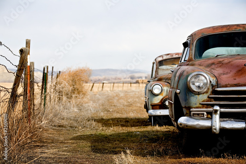 Naklejka zabytkowy samochód vintage samochód wiejski
