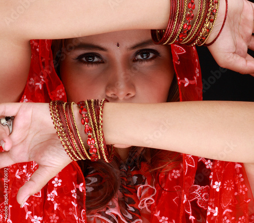 Naklejka makijaż arabski taniec dziewczynka