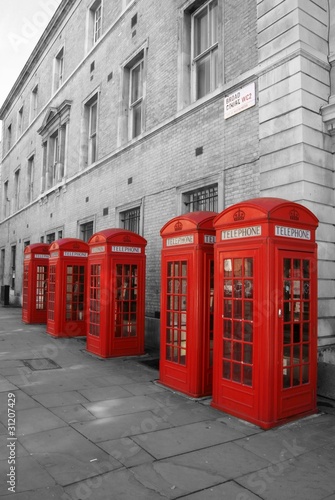 Naklejka Czerwone budki telefoniczne w Londynie