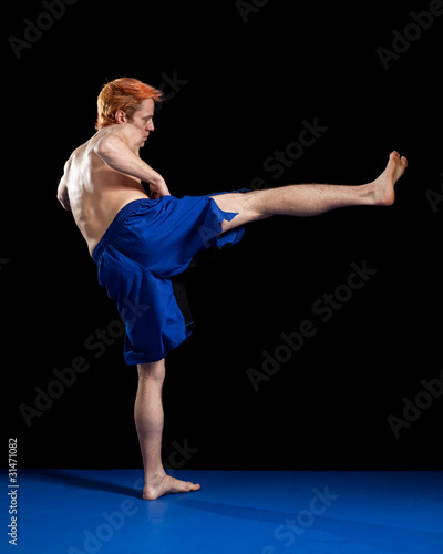Fototapeta lekkoatletka fitness ruch sztuki walki mężczyzna