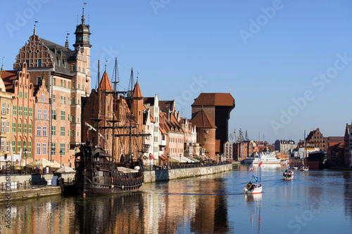 Fotoroleta architektura woda gdańsk statek europa