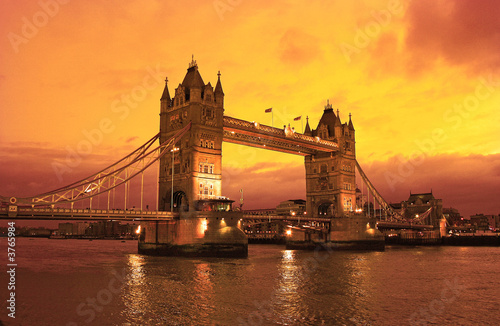 Fotoroleta wieża woda most londyn tamiza