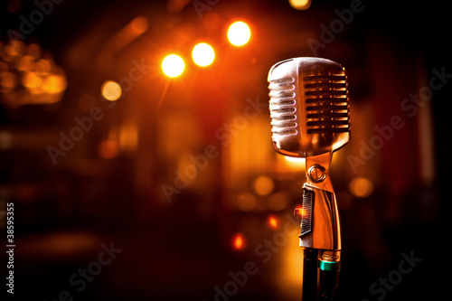 Plakat karaoke zabawa muzyka mikrofon retro