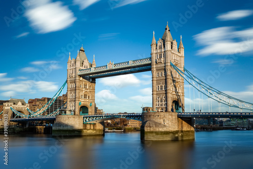 Naklejka Tower Bridge w Londynie