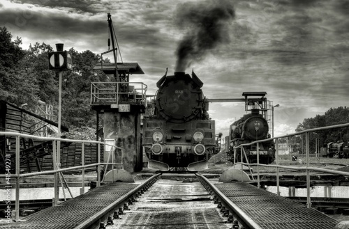 Fotoroleta retro peron lokomotywa miasto