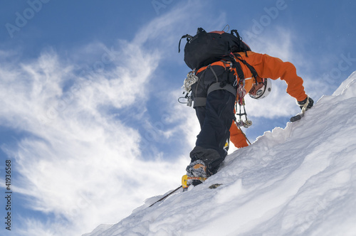 Naklejka mężczyzna słońce alpinista śnieg natura