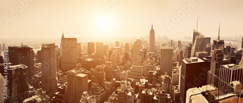 Fotoroleta miejski mężczyzna drapacz panorama widok