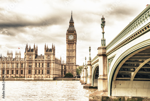 Naklejka Big Ben, domy i gmach parlamentu w Londynie