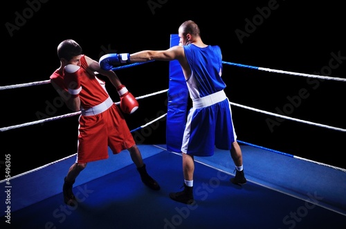 Obraz na płótnie fitness mężczyzna ćwiczenie kick-boxing