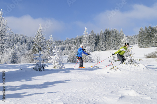 Fotoroleta ruch sporty zimowe natura mężczyzna para