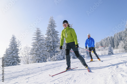 Fotoroleta sporty zimowe sportowy mężczyzna