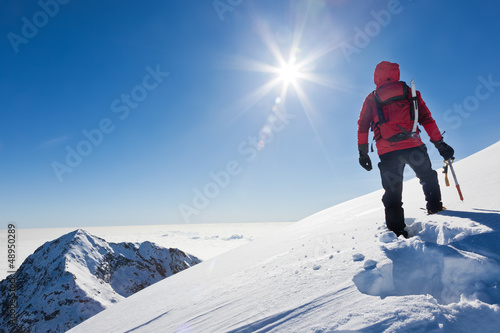 Naklejka alpinista góra klif