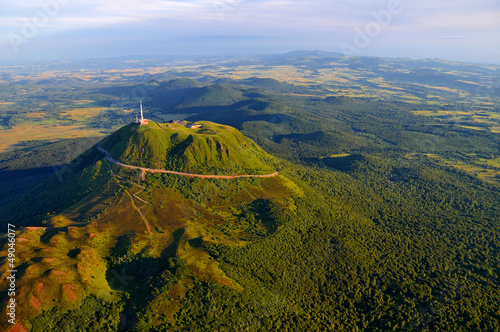Obraz na płótnie francja dolina wulkan pole natura
