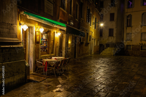 Obraz na płótnie noc miasto włochy kawa poświata