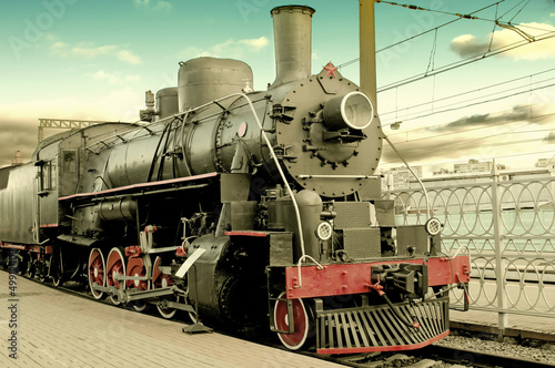 Plakat lokomotywa niebo stary silnik