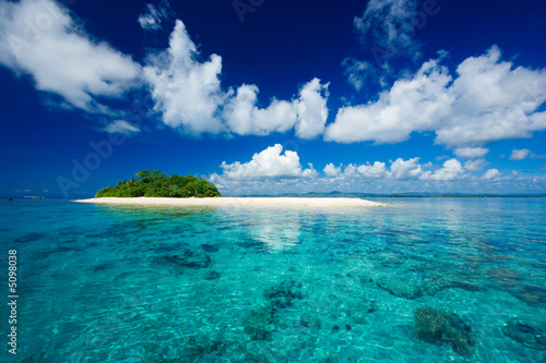 Fototapeta Tropikalna wyspa- wakacje w raju