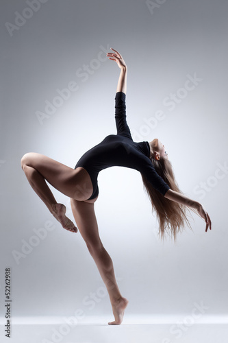 Fotoroleta taniec kobieta ćwiczenie