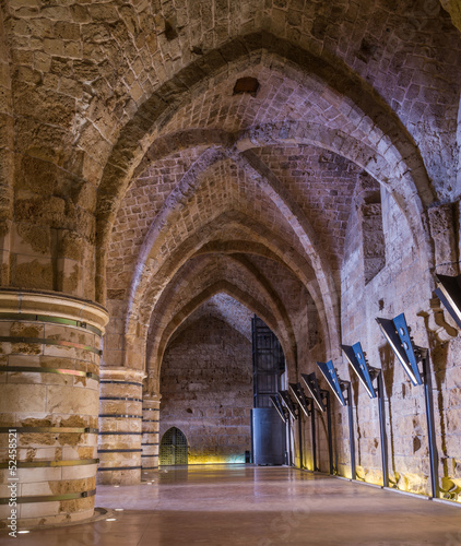 Naklejka kościół święty świątynia kolumna tunel