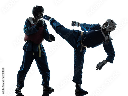 Naklejka azjatycki kobieta ćwiczenie sztuki walki