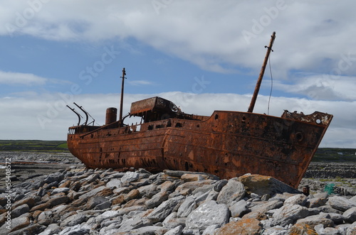 Fototapeta morze irlandia łódź sztorm