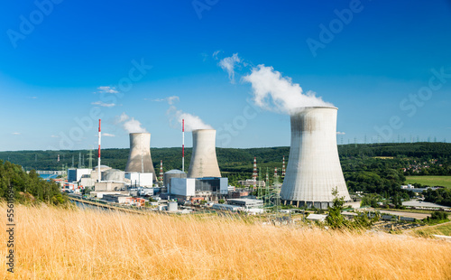 Fototapeta elektrownia radioaktywność energia jądrowa