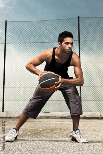 Fotoroleta lekkoatletka chłopiec koszykówka sport zdrowy