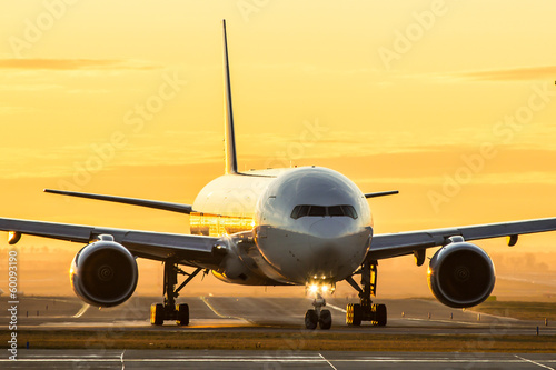 Fototapeta odrzutowiec słońce airliner transport