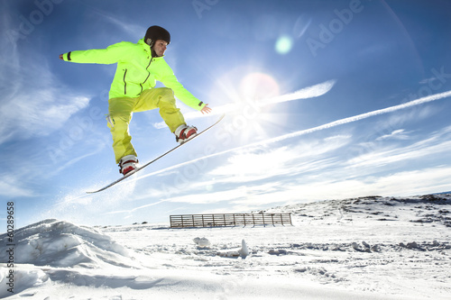 Fotoroleta snowboarder śnieg niebo piękny natura