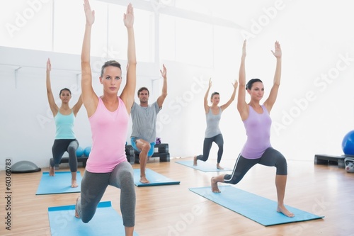 Naklejka ćwiczenie siłownia mężczyzna joga zdrowy