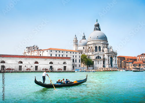 Fotoroleta niebo włoski widok łódź miasto