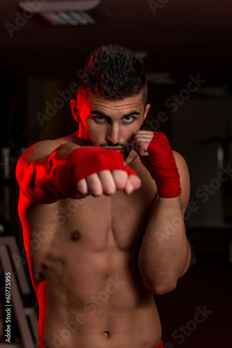 Naklejka sporty ekstremalne mężczyzna sztuki walki sport kick-boxing