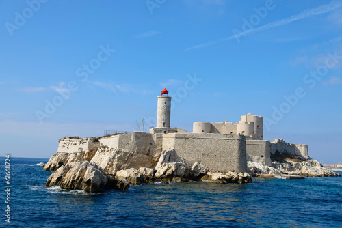 Naklejka zamek morze morze śródziemne